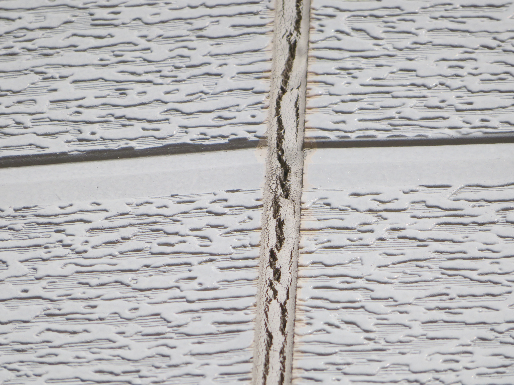 飯田市外壁チョーキング現象